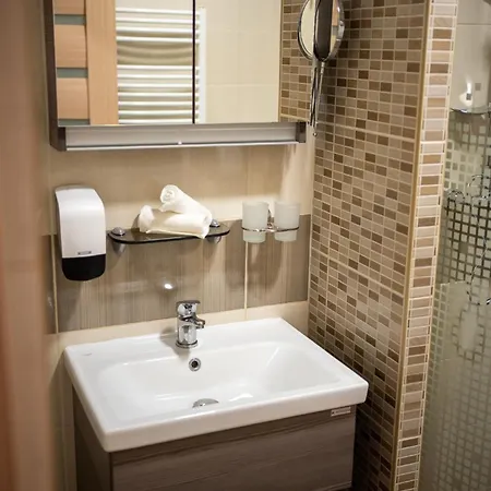 Apartmanhaz Gyula