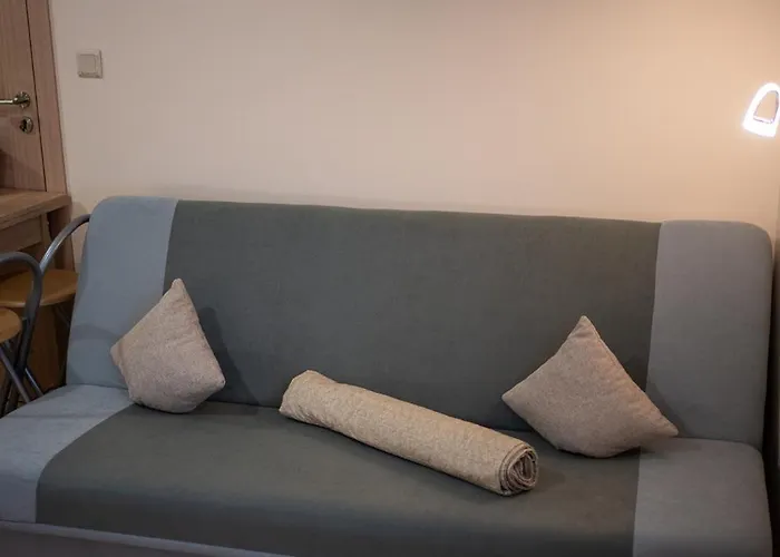 Apartmanhaz 아파트 귤러